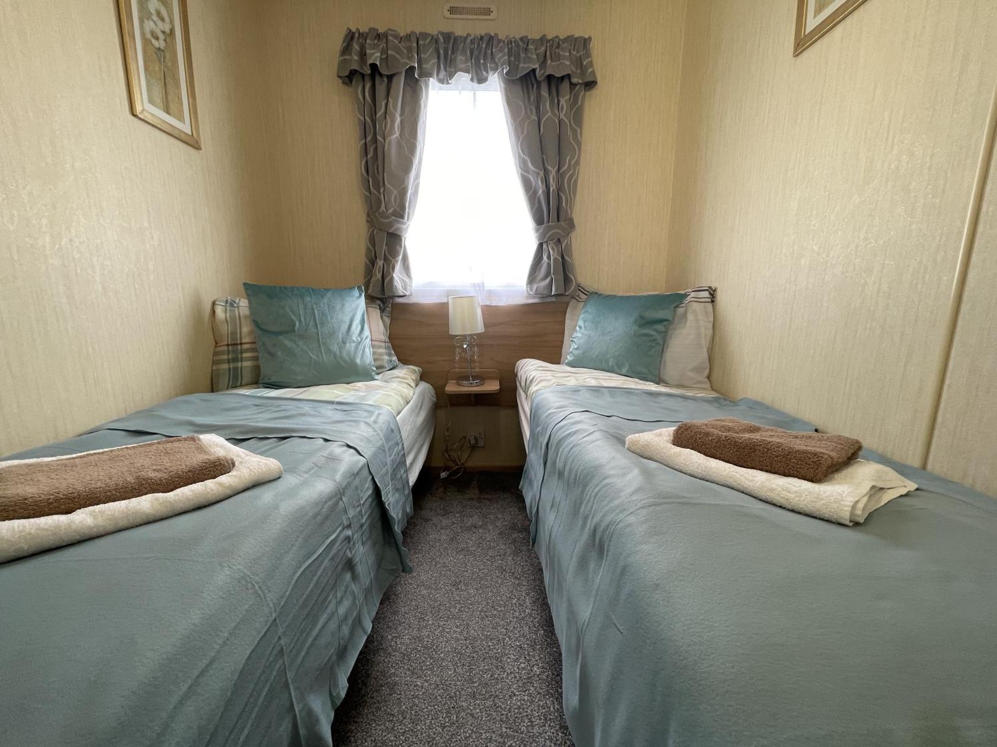 3 Bedroom Caravan, Edi Rita, Robin Hood, Pet Friendly Meliden Экстерьер фото
